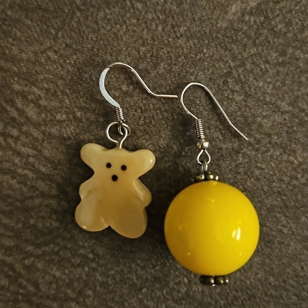 VTG Mismatched Yellow Gumball Teddy Bear Kidcore Dangle Hook Earrings